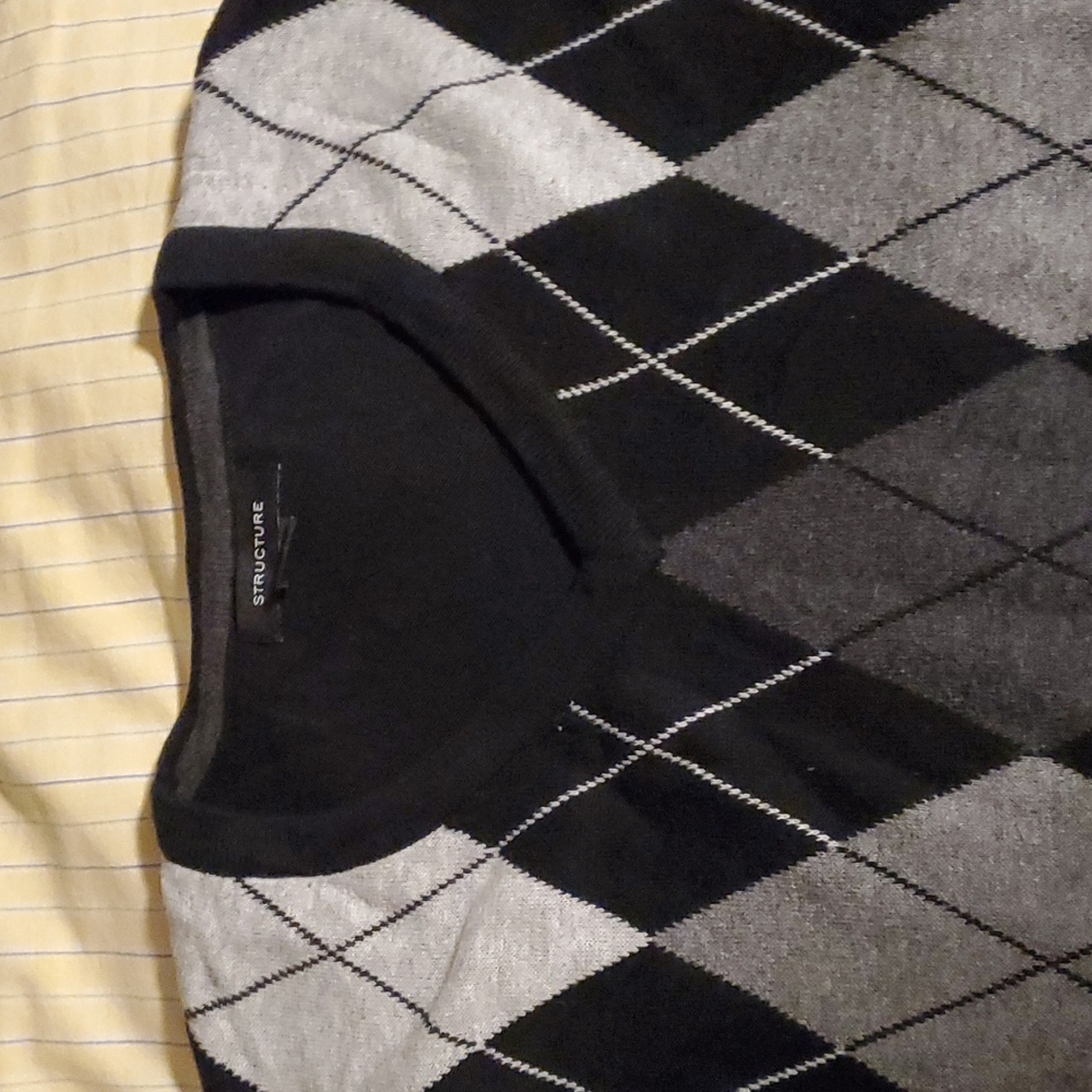 Black and Gray sweater - Picture 4 of 12